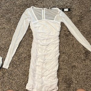 Never worn, white dress!